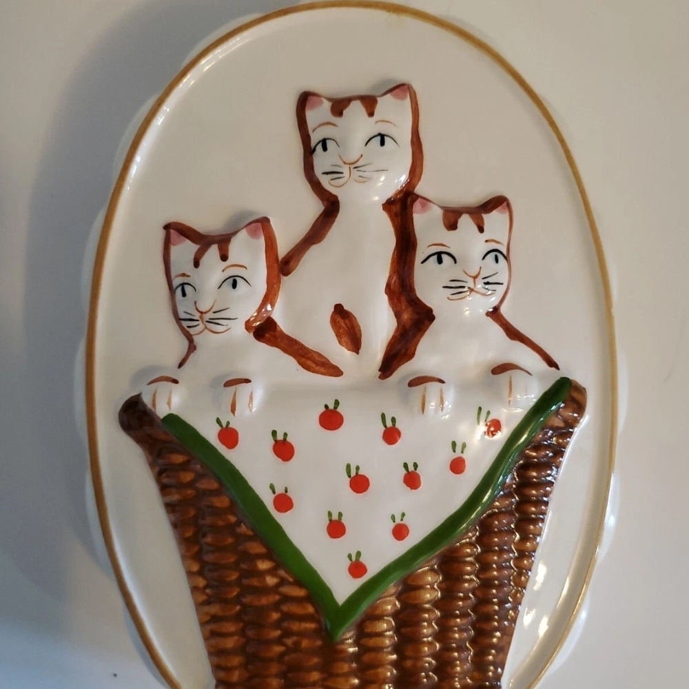 Vintage Takahashi Cat Kitten Hanging Wall Pocket Plaque Porcelain Kitchen Decor
